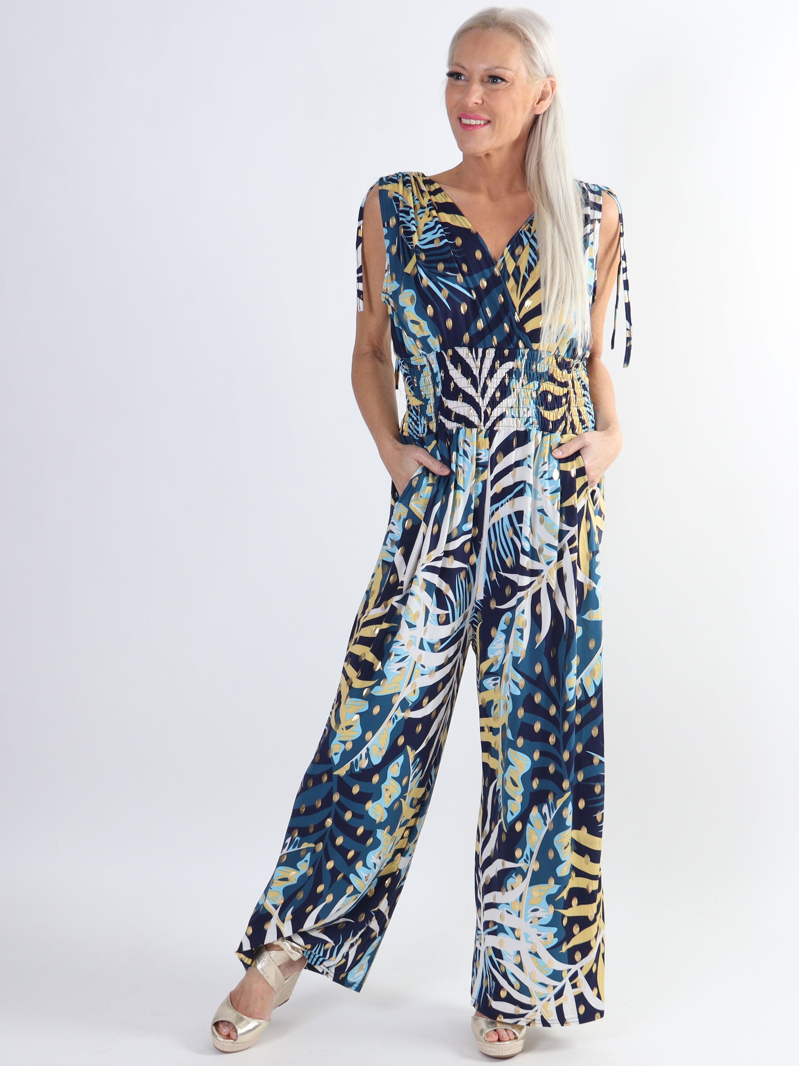 Pams Forest Jumpsuit N/S - Plus size buksedragt med bladmønster